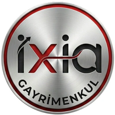 Kurumsal ofis ortamında gayrimenkul danışmanlığı