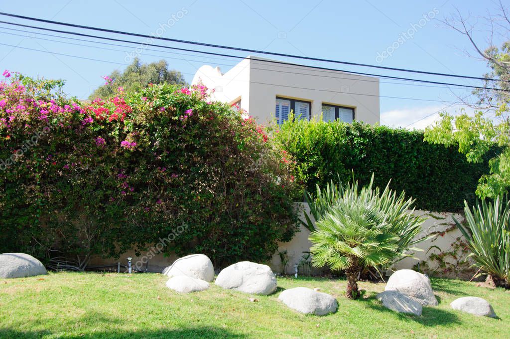 Bahçeli müstakil aile evi